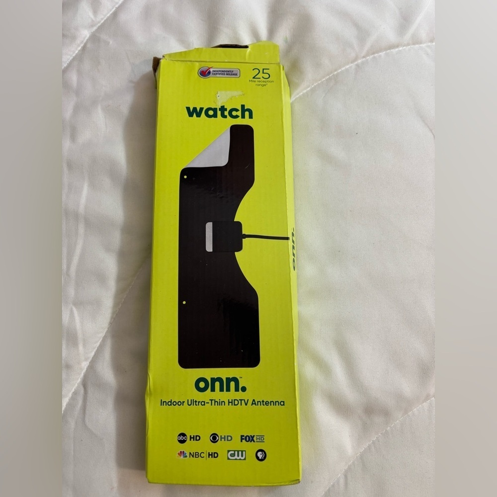 Indoor Ultra-Thin HDTV Antenna Watch Onn (reception range 25 mile)